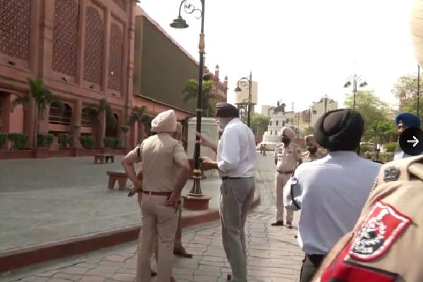 Secong bomb blast near Amritsar Golden Temple