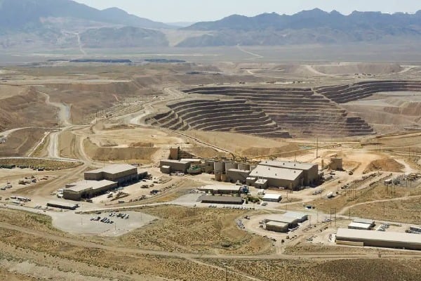 At least 27 dead in Peru gold mine fire