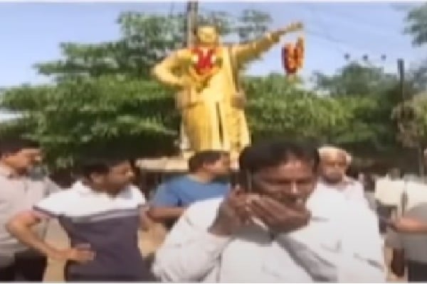 Tension in Jubilee Hills Motinagar over NTR statue