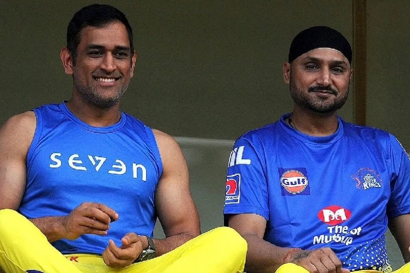 Dont hurt our feelings MS Dhoni you should continue playing says Harbhajan Singh