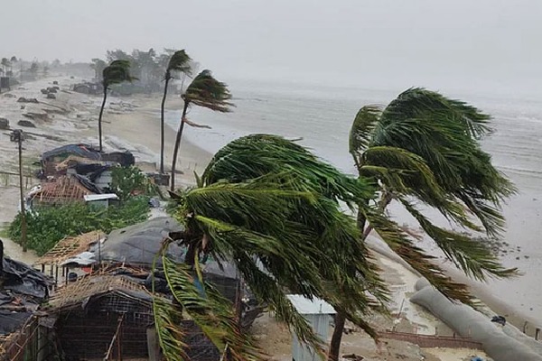 Cyclone Mokha destructs Bangladesh and Myanmar coasts 