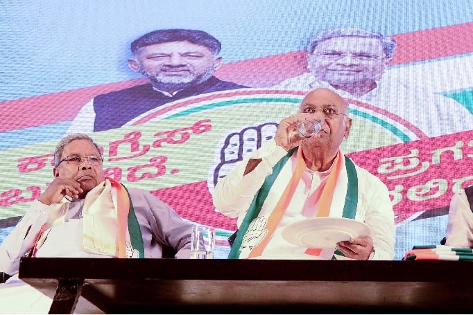 Karnataka CM suspense ends, Siddaramaiah to be next CM with DKS as DyCM