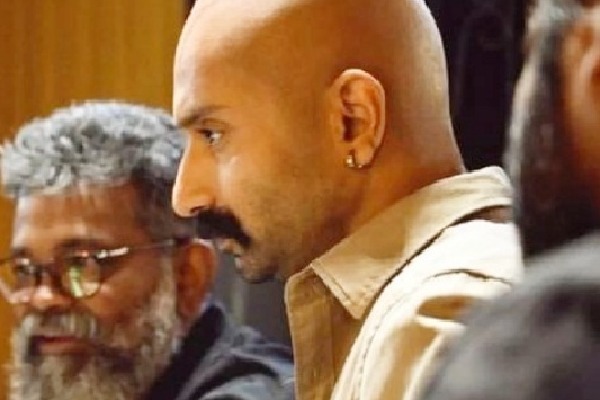 Fahadh Faasil looks intense in BTS still from 'Pushpa 2: The Rule'