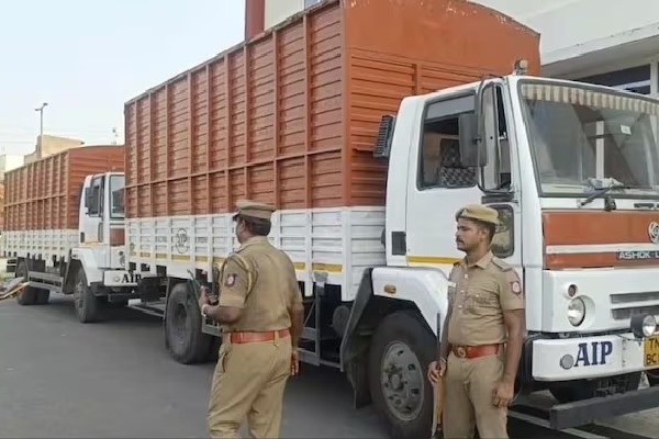 Container truck carrying RBI Rs 535 crore in cash breaks down in Chennai