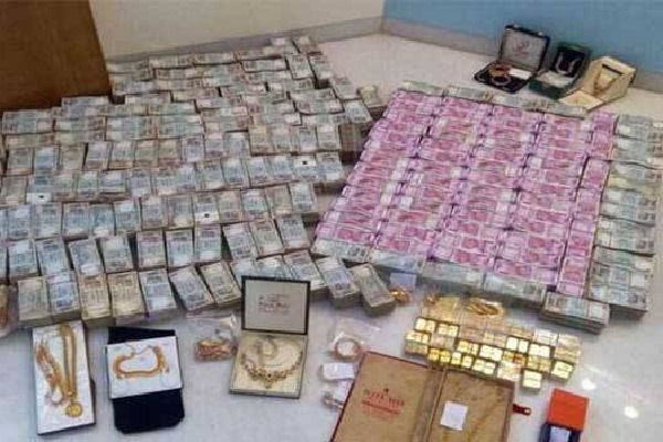 Cash and Gold Worth Crores Found In Rajasthan Government Buildings Basement