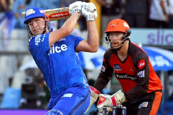 MI beat SRH to make play off chances lively 