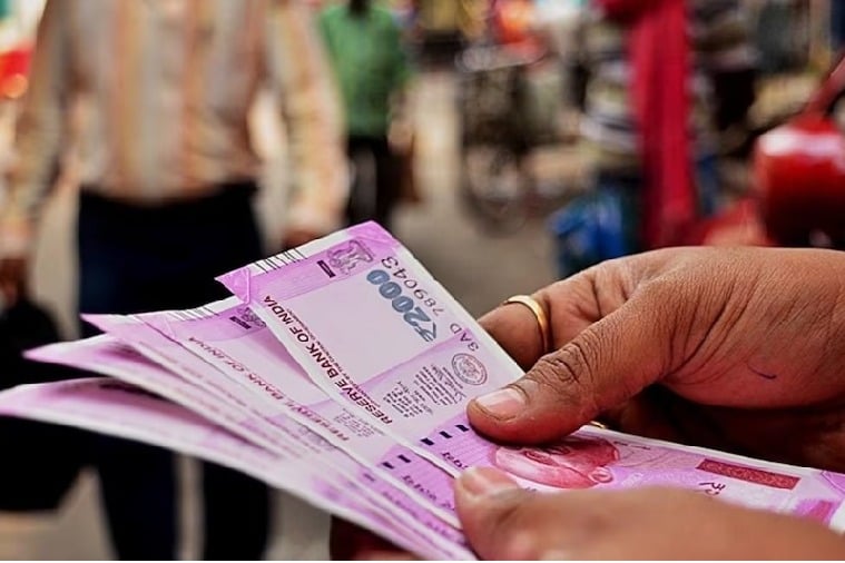 You can start exchanging Rs 2000 notes from today Heres all you need to know