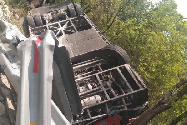 Electric bus overturned on Tirumala ghat road 