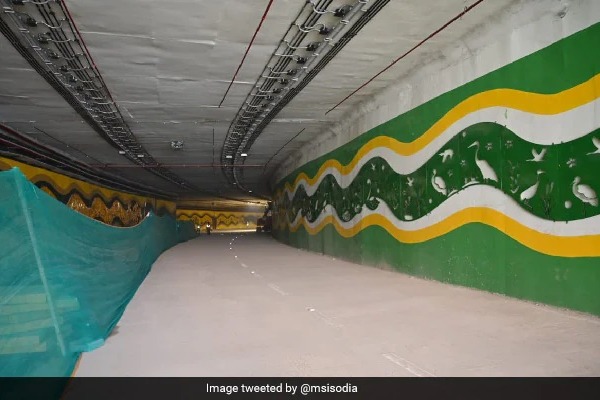 No Phone Signal In Delhi Tunnel Injured Teen Dies After SOS Call Delay
