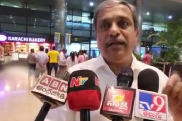 Sajjala opines on CBI mentioning CM Jagan name in counter 