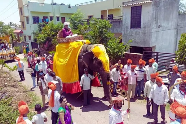 Man celebrate birth of girl child by taking out procession on elephant 