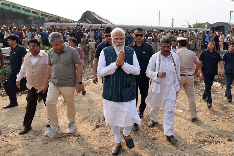 PM Modi reaches train mishap site in Balasore, takes stock of situation