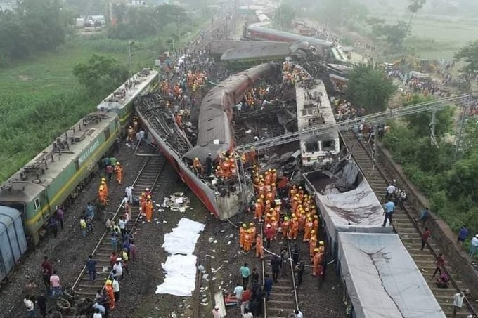 These are the railway ministers who resigned after fatal train accidents 