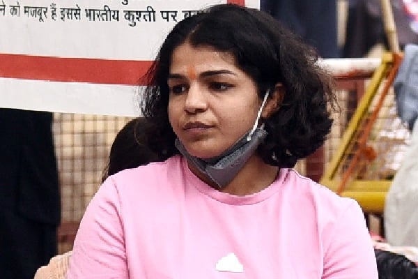 Won't take any decision behind closed doors: Sakshi Malik on today's meeting with Sports Minister