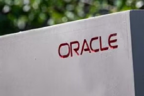 Oracle sacks hundreds of employees cancels job offers