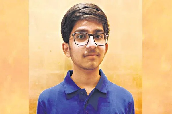 JEE All India First Ranker Chidvilas reddy Reveals His Success Mantra