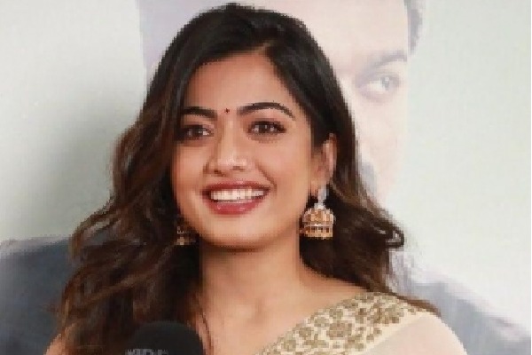 Pushpa 2: Before Swinging In For 'Pushpa 2', Rashmika Pens..