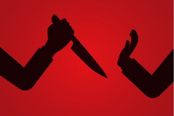 Zomato boy attacked her software lover with knife in Hyderabad