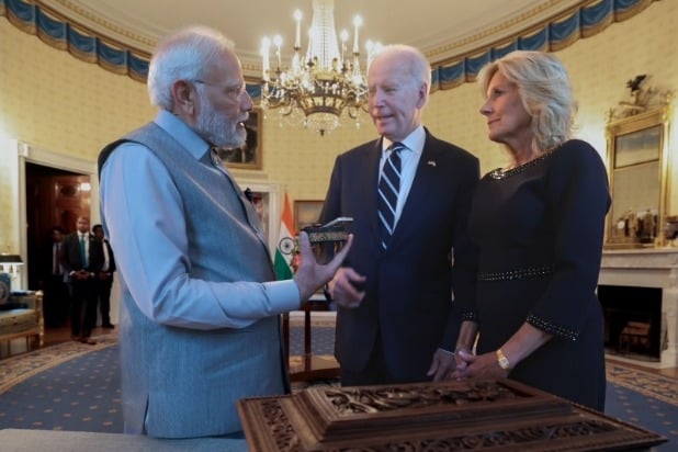 Modi gifts to Joe Biden