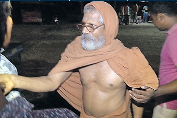Police Files Remand Report On Visakha Purnananda Swamy