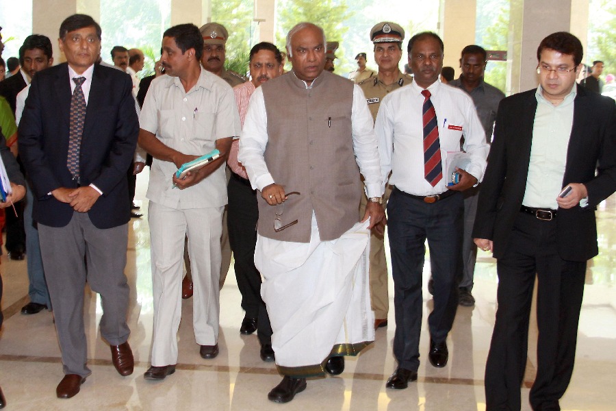 Telangana, AP agree on Godavari, asset timeline | Telangana, AP agree on  Godavari, asset timeline