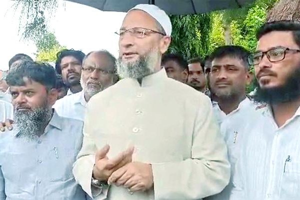 asaduddin owaisi interesting comments over mim contest in telangana
