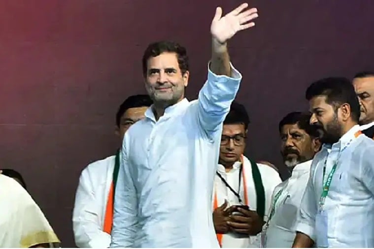 only six leaders address in Telangana Jana Garjana Sabha