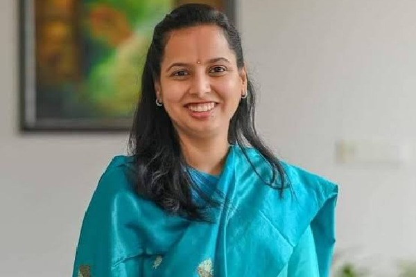 Aditi Tatkare first woman minister in Eknath Shinde cabinet