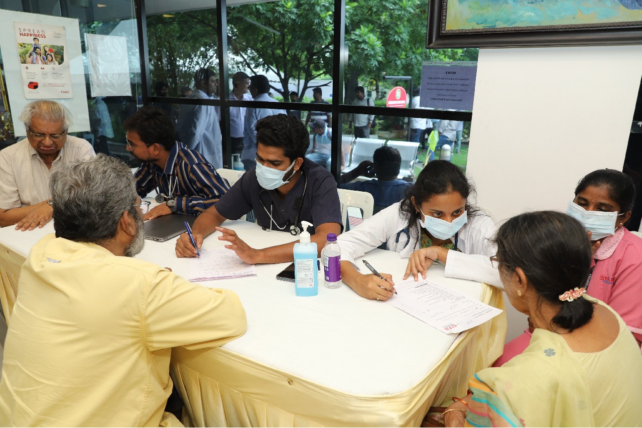 Huge response to free cancer screening tests at Chiranjeevi Eye And Blood Bank in Hyderabad
