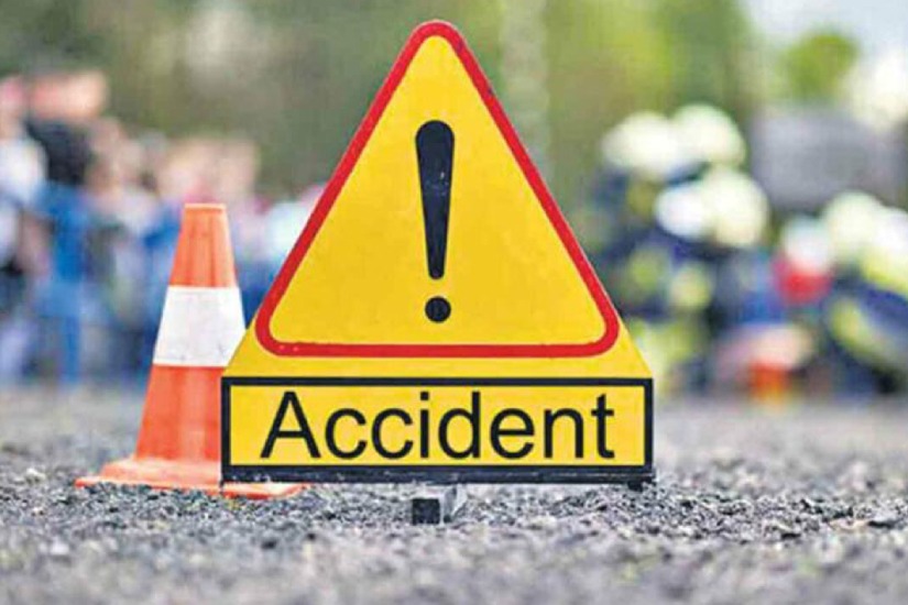 Bus falls into sagar canal in prakasam district seven passengers found dead