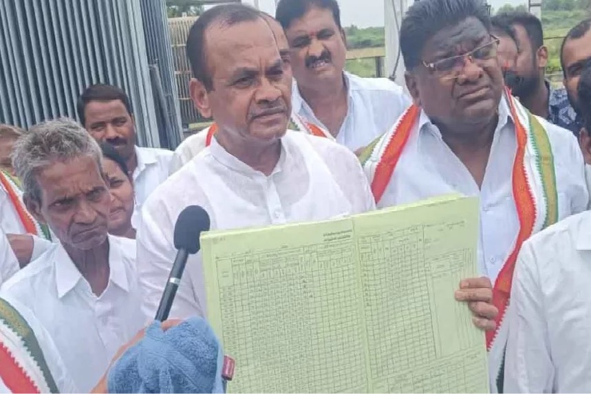 MP Komati Reddy Venkat Reddy Open Challenge to Telangana Minister KTR