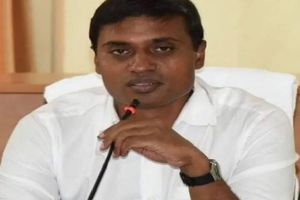 YSRCP MP Mithun Reddy faces heat of protest