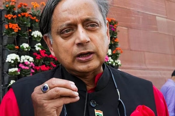 India only democracy that routinely shuts internet slatms Shashi Tharoor