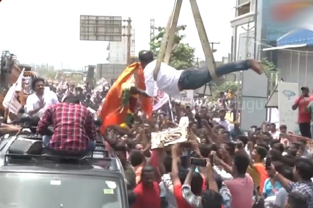 Pawan Kalyan has been surprised by a fan in Tirupati rally