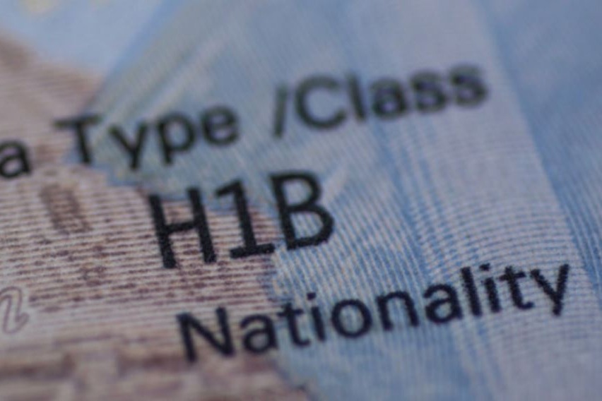 US lawmaker moves bill to double H-1B visas