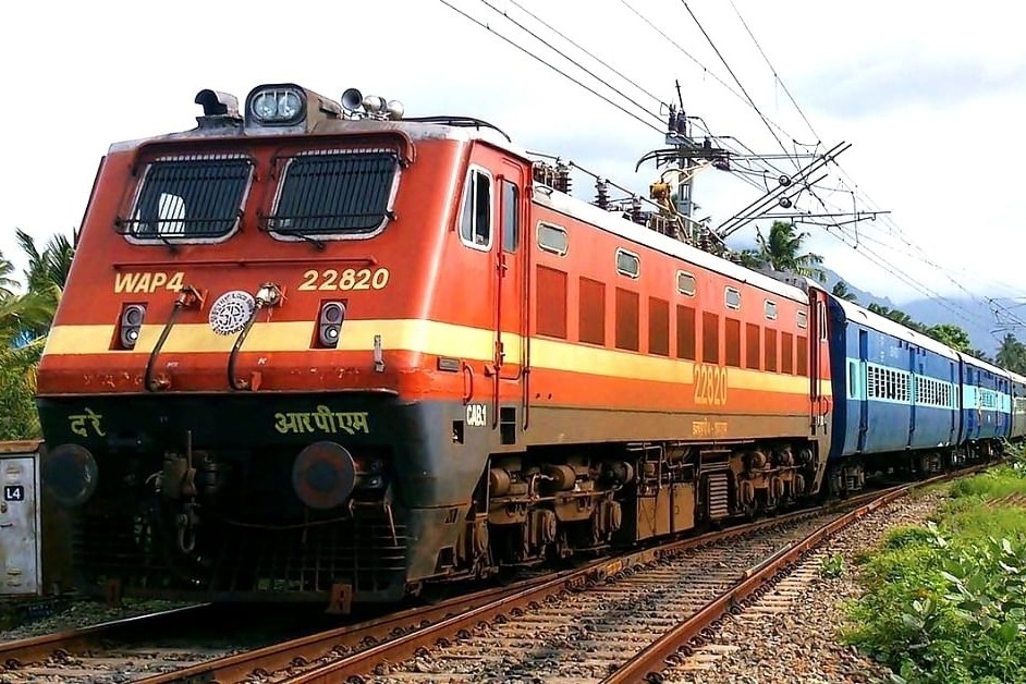 High Court Seeks Railways Reply To Judges Inconvenience Complaint