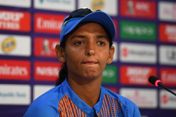Harmanpreet Kaur smashes stumps lashes out at umpire after controversial dismissal during 3rd Bangladesh ODI