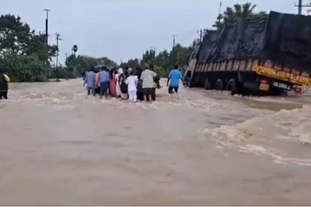 Special officers for flood affected districts in Telangana