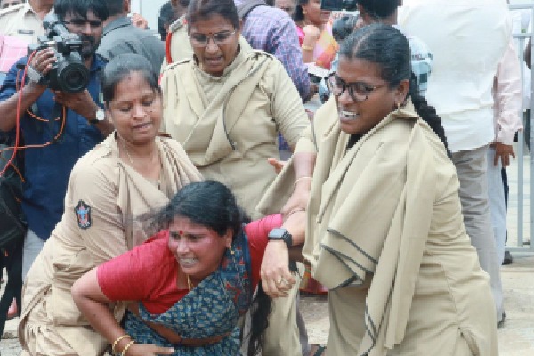 Police arrest Janasena women for dharna at women commission