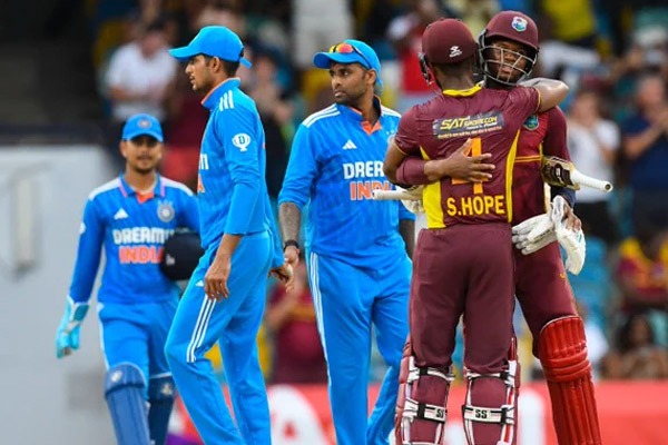 India Clinch Third One Day Against West Indies 
