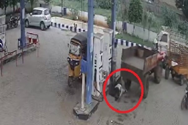 Tractor Hits Man in Fuel Station in Khammam Shocking Visuals Recorded in CC Camera