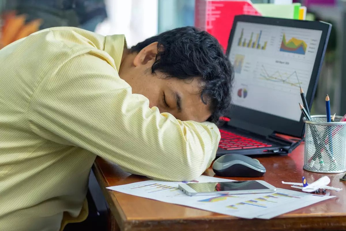 Why we feel the post lunch slump and how to fix it 