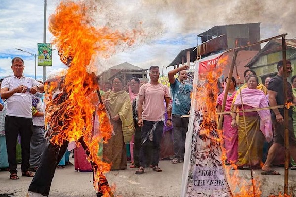 3 dead in fresh violence in Manipurs Bishnupur 