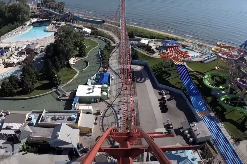 Roller coaster riders rescued from 205 foot drop amid mechanical issues