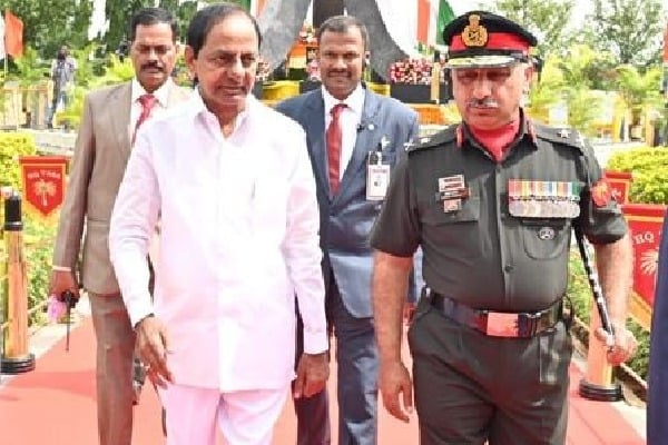 Telangana CM pays tributes at Army War Memorial