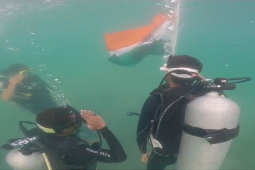 Independence Day 2023 Indian Coast Guard hoists flag underwater