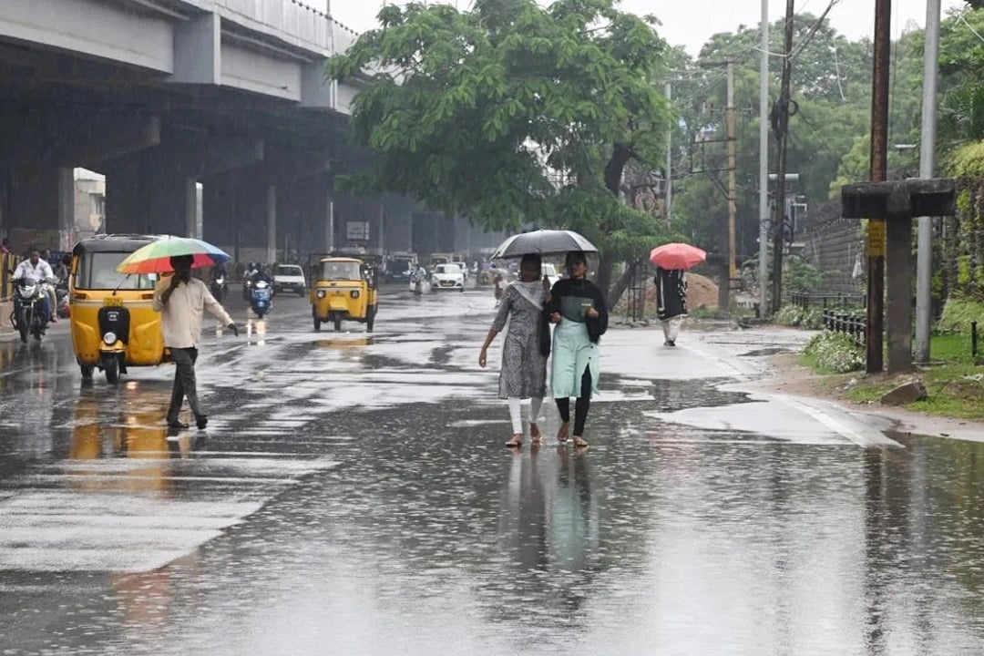 IMD Warns Chance to Heavy Rains in Telangana And Andhra Pradesh and Other States