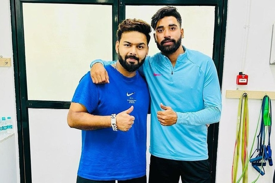 Rishabh Pant hits sixes in the practice match