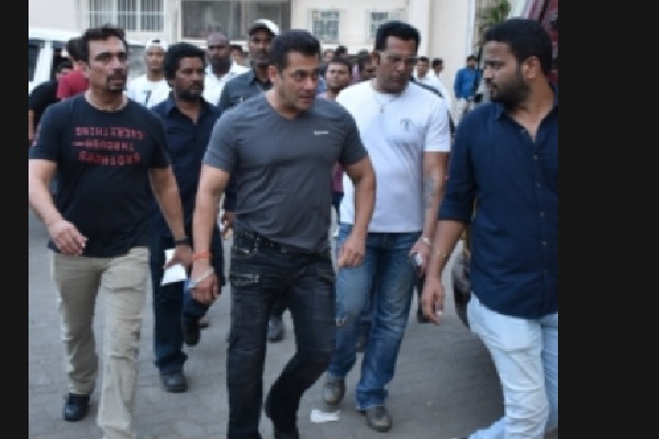 ‘Gangster Lawrence Bishnoi assigned contract to kill Salman Khan to his brother Anmol Bishnoi’