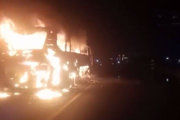 18 Dead In Pakistan As Bus Drives Into Truck Carrying Diesel Bursts Into Flames